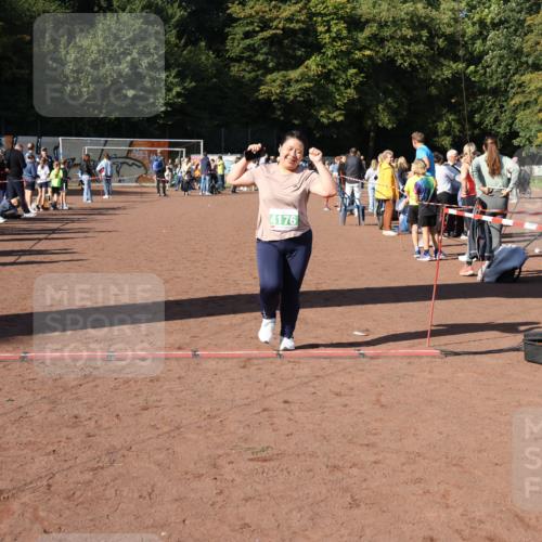 27.09.2026 - 35. Volkslauf durch das schöne Alstertal Strokosch-Dieckow http://msf.ph/oto/10565990 27.09.2026 11:06:21 Ziel 4176 meine-sportfotos.de