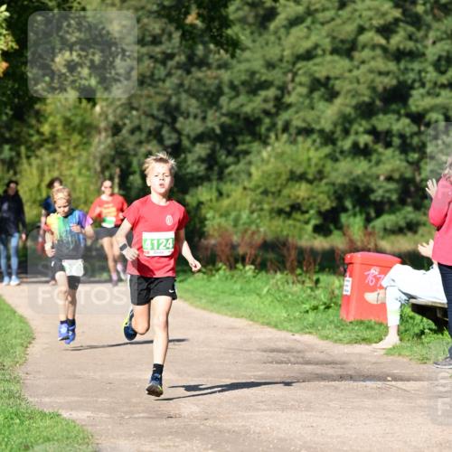27.09.2026 - 35. Volkslauf durch das schöne Alstertal Dr. Thomas Lammeyer http://msf.ph/oto/10566012 27.09.2026 10:39:02 Laufen 4124, 876 meine-sportfotos.de