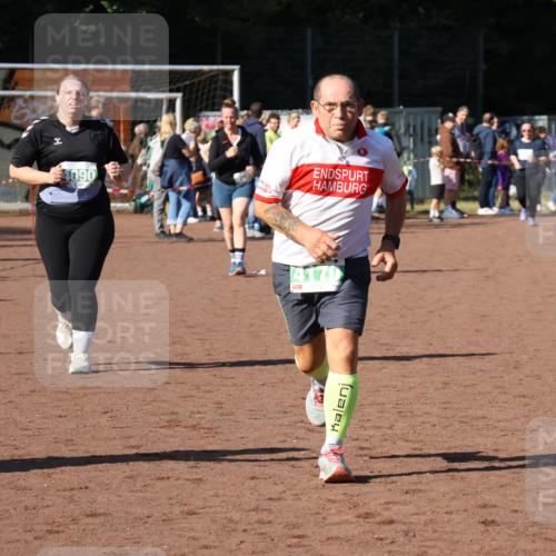 27.09.2026 - 35. Volkslauf durch das schöne Alstertal Strokosch-Dieckow http://msf.ph/oto/10566162 27.09.2026 11:05:43 Ziel 4090, 4170 meine-sportfotos.de
