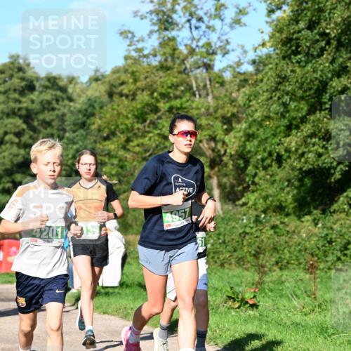 27.09.2026 - 35. Volkslauf durch das schöne Alstertal Dr. Thomas Lammeyer http://msf.ph/oto/10566181 27.09.2026 10:39:30 Laufen 4201, 139, 4957 meine-sportfotos.de