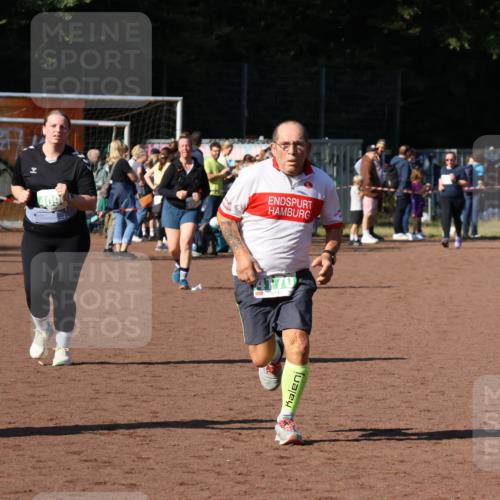 27.09.2026 - 35. Volkslauf durch das schöne Alstertal Strokosch-Dieckow http://msf.ph/oto/10566205 27.09.2026 11:05:42 Ziel 4090, 4170 meine-sportfotos.de