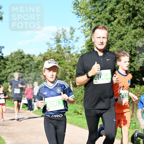 27.09.2026 - 35. Volkslauf durch das schöne Alstertal Dr. Thomas Lammeyer http://msf.ph/oto/10566211 27.09.2026 10:39:34 Laufen 4063, 14064, 4133 meine-sportfotos.de
