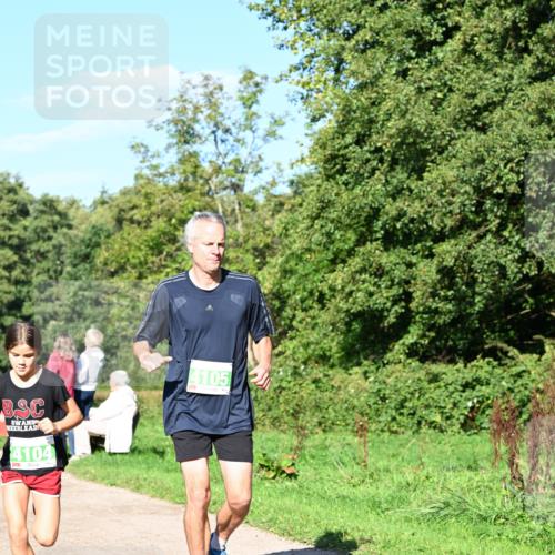27.09.2026 - 35. Volkslauf durch das schöne Alstertal Dr. Thomas Lammeyer http://msf.ph/oto/10566221 27.09.2026 10:39:36 Laufen 4105, 4104 meine-sportfotos.de