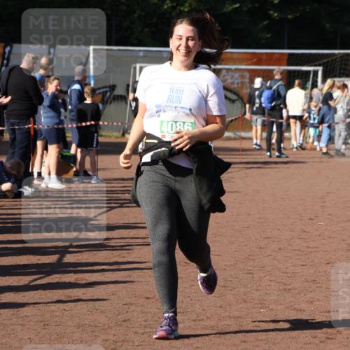 27.09.2026 - 35. Volkslauf durch das schöne Alstertal Strokosch-Dieckow http://msf.ph/oto/10566308 27.09.2026 11:05:08 Ziel 4086 meine-sportfotos.de