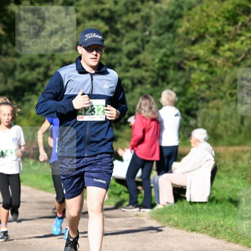 27.09.2026 - 35. Volkslauf durch das schöne Alstertal Dr. Thomas Lammeyer http://msf.ph/oto/10566326 27.09.2026 10:39:55 Laufen 4232 meine-sportfotos.de