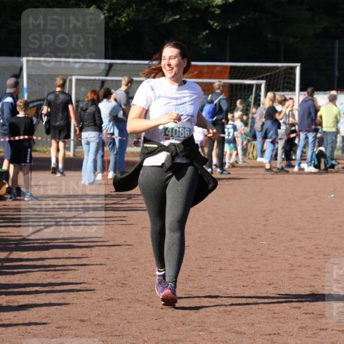 27.09.2026 - 35. Volkslauf durch das schöne Alstertal Strokosch-Dieckow http://msf.ph/oto/10566332 27.09.2026 11:05:07 Ziel 4086 meine-sportfotos.de