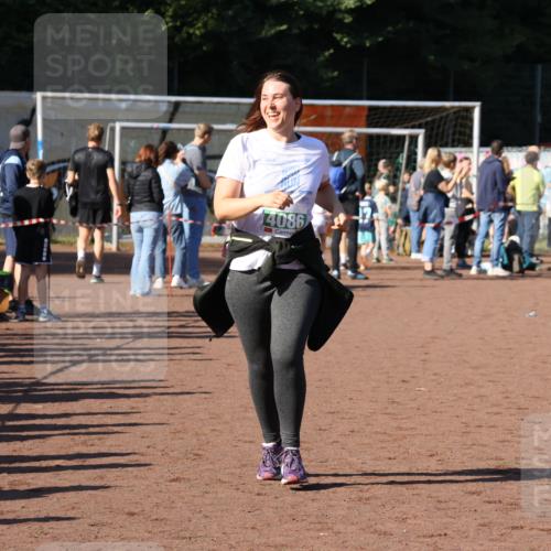 27.09.2026 - 35. Volkslauf durch das schöne Alstertal Strokosch-Dieckow http://msf.ph/oto/10566337 27.09.2026 11:05:07 Ziel 4086 meine-sportfotos.de