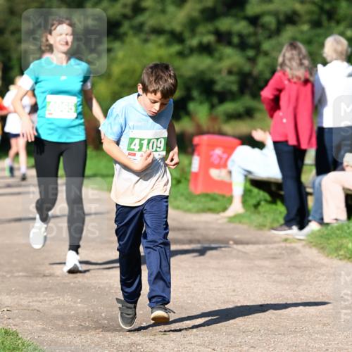 27.09.2026 - 35. Volkslauf durch das schöne Alstertal Dr. Thomas Lammeyer http://msf.ph/oto/10566542 27.09.2026 10:40:30 Laufen 1065, 41, 09 meine-sportfotos.de