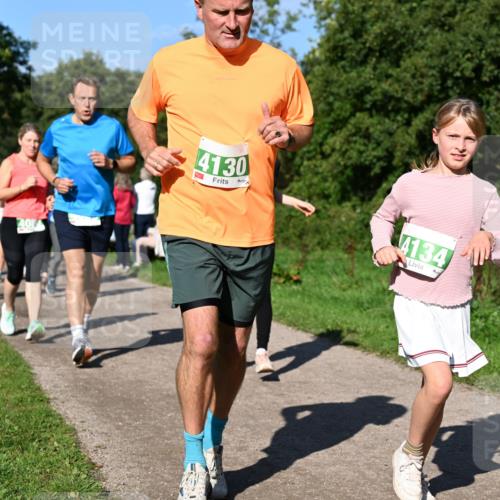 27.09.2026 - 35. Volkslauf durch das schöne Alstertal Dr. Thomas Lammeyer http://msf.ph/oto/10566775 27.09.2026 10:41:15 Laufen 4130, 4134 meine-sportfotos.de