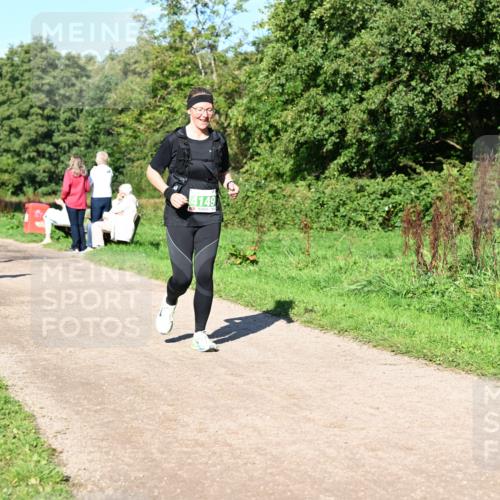 27.09.2026 - 35. Volkslauf durch das schöne Alstertal Dr. Thomas Lammeyer http://msf.ph/oto/10566917 27.09.2026 10:41:39 Laufen 4149 meine-sportfotos.de