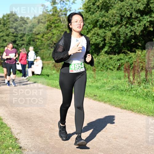 27.09.2026 - 35. Volkslauf durch das schöne Alstertal Dr. Thomas Lammeyer http://msf.ph/oto/10566969 27.09.2026 10:41:45 Laufen 4954 meine-sportfotos.de