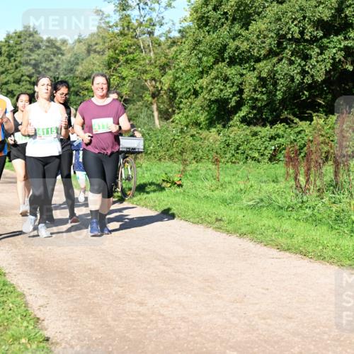 27.09.2026 - 35. Volkslauf durch das schöne Alstertal Dr. Thomas Lammeyer http://msf.ph/oto/10566994 27.09.2026 10:41:48 Laufen 2093, 4115, 411 meine-sportfotos.de