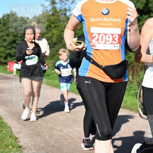 27.09.2026 - 35. Volkslauf durch das schöne Alstertal Dr. Thomas Lammeyer http://msf.ph/oto/10567017 27.09.2026 10:41:51 Laufen 2093, 4115 meine-sportfotos.de