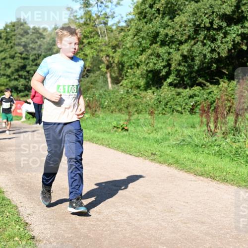 27.09.2026 - 35. Volkslauf durch das schöne Alstertal Dr. Thomas Lammeyer http://msf.ph/oto/10567059 27.09.2026 10:41:58 Laufen 4108 meine-sportfotos.de