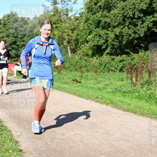 27.09.2026 - 35. Volkslauf durch das schöne Alstertal Dr. Thomas Lammeyer http://msf.ph/oto/10567108 27.09.2026 10:42:03 Laufen 423, 436 meine-sportfotos.de