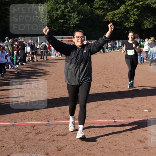 27.09.2026 - 35. Volkslauf durch das schöne Alstertal Strokosch-Dieckow http://msf.ph/oto/10567327 27.09.2026 11:01:20 Ziel 4013, 4173 meine-sportfotos.de