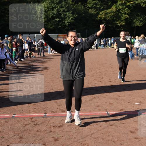 27.09.2026 - 35. Volkslauf durch das schöne Alstertal Strokosch-Dieckow http://msf.ph/oto/10567331 27.09.2026 11:01:19 Ziel 4013, 4173 meine-sportfotos.de