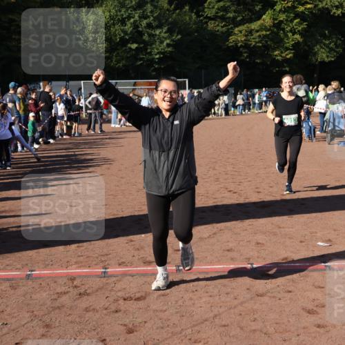 27.09.2026 - 35. Volkslauf durch das schöne Alstertal Strokosch-Dieckow http://msf.ph/oto/10567336 27.09.2026 11:01:19 Ziel 4013, 4173 meine-sportfotos.de