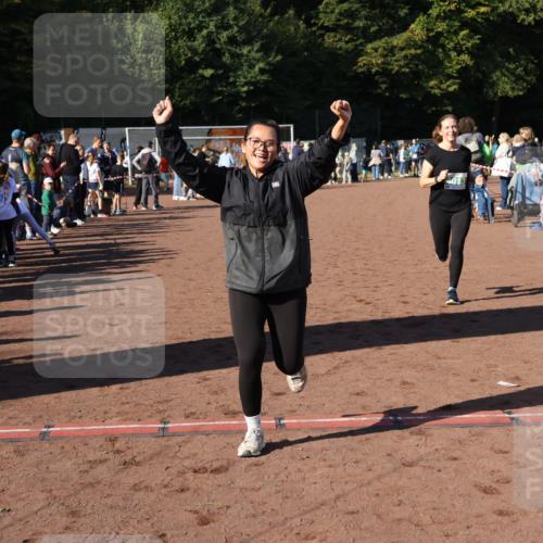 27.09.2026 - 35. Volkslauf durch das schöne Alstertal Strokosch-Dieckow http://msf.ph/oto/10567341 27.09.2026 11:01:19 Ziel 4013, 4173 meine-sportfotos.de