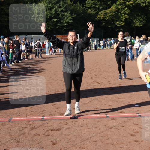 27.09.2026 - 35. Volkslauf durch das schöne Alstertal Strokosch-Dieckow http://msf.ph/oto/10567357 27.09.2026 11:01:19 Ziel 4013, 4173 meine-sportfotos.de
