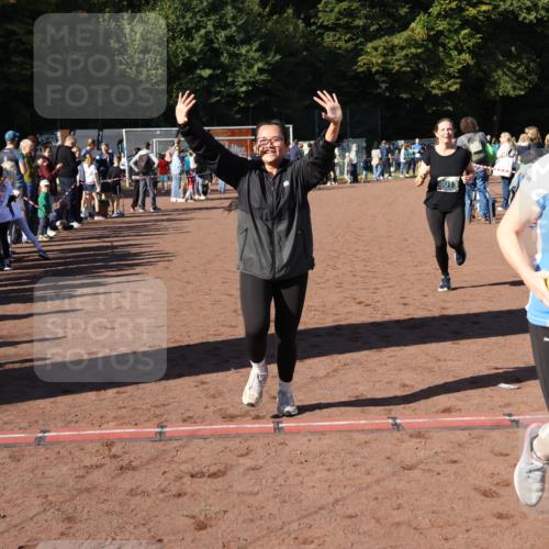27.09.2026 - 35. Volkslauf durch das schöne Alstertal Strokosch-Dieckow http://msf.ph/oto/10567362 27.09.2026 11:01:19 Ziel 4013, 4173 meine-sportfotos.de