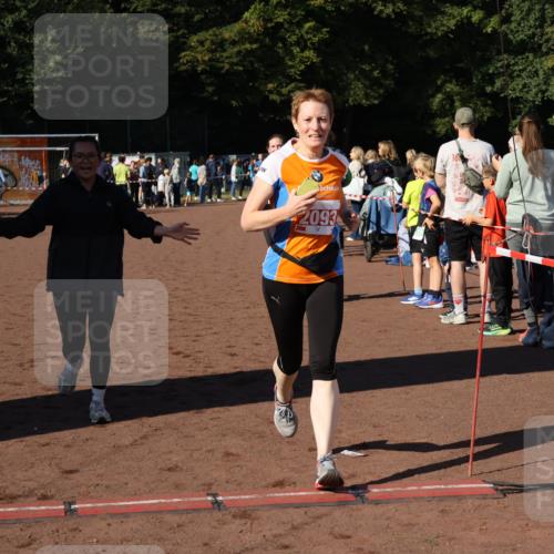 27.09.2026 - 35. Volkslauf durch das schöne Alstertal Strokosch-Dieckow http://msf.ph/oto/10567380 27.09.2026 11:01:18 Ziel 4013, 4173 meine-sportfotos.de