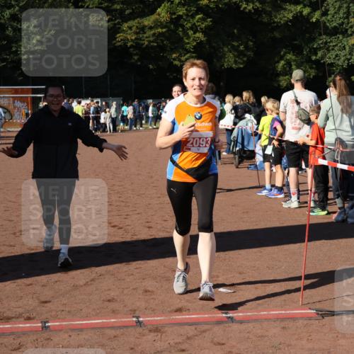 27.09.2026 - 35. Volkslauf durch das schöne Alstertal Strokosch-Dieckow http://msf.ph/oto/10567383 27.09.2026 11:01:18 Ziel 4013, 4173 meine-sportfotos.de