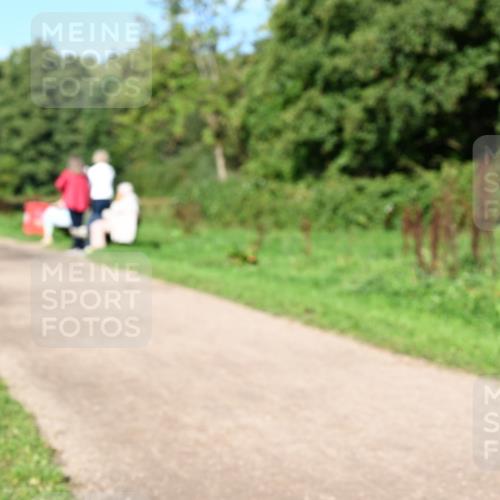 27.09.2026 - 35. Volkslauf durch das schöne Alstertal Dr. Thomas Lammeyer http://msf.ph/oto/10567445 27.09.2026 10:42:42 Laufen  meine-sportfotos.de