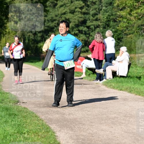 27.09.2026 - 35. Volkslauf durch das schöne Alstertal Dr. Thomas Lammeyer http://msf.ph/oto/10567478 27.09.2026 10:42:58 Laufen 4112, 189, 61 meine-sportfotos.de