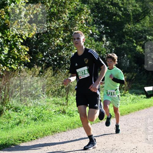 27.09.2026 - 35. Volkslauf durch das schöne Alstertal Dr. Thomas Lammeyer http://msf.ph/oto/10567696 27.09.2026 10:47:30 Laufen 4074, 4119 meine-sportfotos.de
