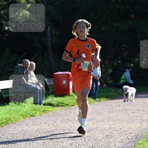 27.09.2026 - 35. Volkslauf durch das schöne Alstertal Dr. Thomas Lammeyer http://msf.ph/oto/10567706 27.09.2026 10:47:44 Laufen 32 meine-sportfotos.de