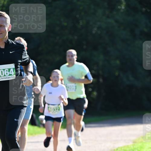 27.09.2026 - 35. Volkslauf durch das schöne Alstertal Dr. Thomas Lammeyer http://msf.ph/oto/10568047 27.09.2026 10:50:30 Laufen 064, 5032 meine-sportfotos.de