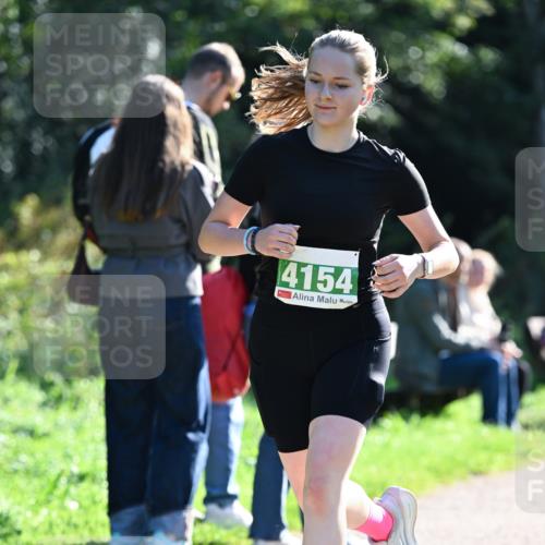 27.09.2026 - 35. Volkslauf durch das schöne Alstertal Dr. Thomas Lammeyer http://msf.ph/oto/10568091 27.09.2026 10:50:45 Laufen 4154 meine-sportfotos.de