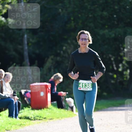 27.09.2026 - 35. Volkslauf durch das schöne Alstertal Dr. Thomas Lammeyer http://msf.ph/oto/10568123 27.09.2026 10:50:58 Laufen 4138 meine-sportfotos.de