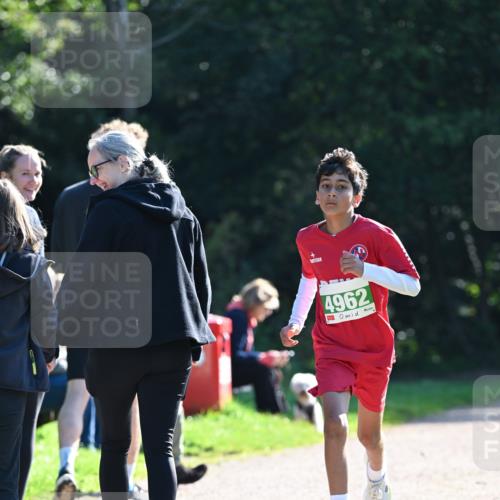 27.09.2026 - 35. Volkslauf durch das schöne Alstertal Dr. Thomas Lammeyer http://msf.ph/oto/10568148 27.09.2026 10:51:06 Laufen 4962 meine-sportfotos.de