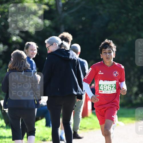 27.09.2026 - 35. Volkslauf durch das schöne Alstertal Dr. Thomas Lammeyer http://msf.ph/oto/10568151 27.09.2026 10:51:06 Laufen 4962 meine-sportfotos.de