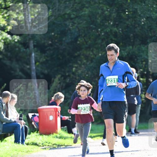 27.09.2026 - 35. Volkslauf durch das schöne Alstertal Dr. Thomas Lammeyer http://msf.ph/oto/10568197 27.09.2026 10:51:18 Laufen 4230, 4231 meine-sportfotos.de
