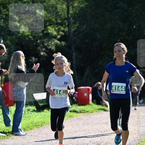 27.09.2026 - 35. Volkslauf durch das schöne Alstertal Dr. Thomas Lammeyer http://msf.ph/oto/10568245 27.09.2026 10:51:25 Laufen 4144, 4143 meine-sportfotos.de