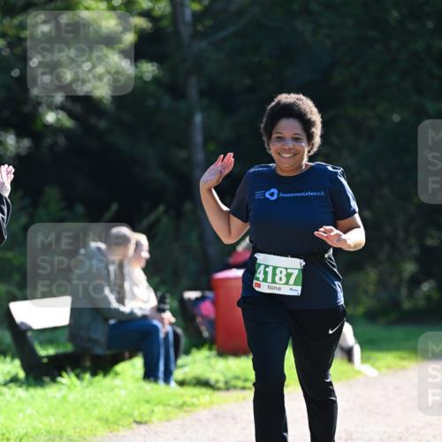 27.09.2026 - 35. Volkslauf durch das schöne Alstertal Dr. Thomas Lammeyer http://msf.ph/oto/10568321 27.09.2026 10:51:47 Laufen 4187 meine-sportfotos.de