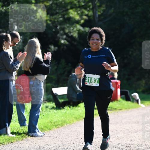 27.09.2026 - 35. Volkslauf durch das schöne Alstertal Dr. Thomas Lammeyer http://msf.ph/oto/10568326 27.09.2026 10:51:47 Laufen 4187 meine-sportfotos.de