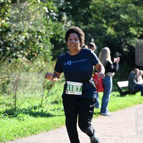 27.09.2026 - 35. Volkslauf durch das schöne Alstertal Dr. Thomas Lammeyer http://msf.ph/oto/10568337 27.09.2026 10:51:49 Laufen 4187 meine-sportfotos.de