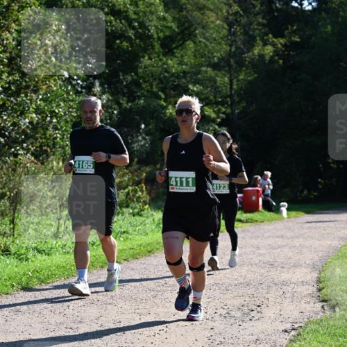 27.09.2026 - 35. Volkslauf durch das schöne Alstertal Dr. Thomas Lammeyer http://msf.ph/oto/10568608 27.09.2026 10:53:54 Laufen 4165, 4111, 4123 meine-sportfotos.de