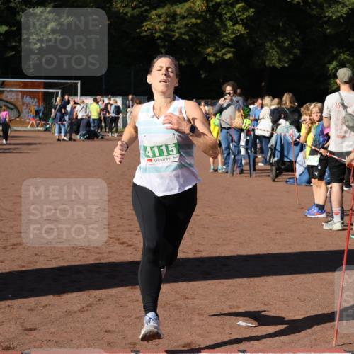 27.09.2026 - 35. Volkslauf durch das schöne Alstertal Strokosch-Dieckow http://msf.ph/oto/10568739 27.09.2026 11:01:02 Ziel 4042, 4115 meine-sportfotos.de