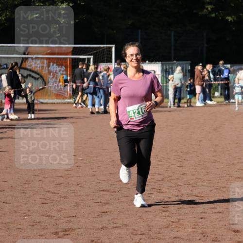 27.09.2026 - 35. Volkslauf durch das schöne Alstertal Strokosch-Dieckow http://msf.ph/oto/10568788 27.09.2026 11:00:44 Ziel 4216 meine-sportfotos.de