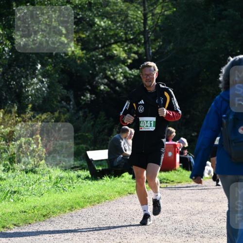 27.09.2026 - 35. Volkslauf durch das schöne Alstertal Dr. Thomas Lammeyer http://msf.ph/oto/10568843 27.09.2026 10:55:03 Laufen 4041 meine-sportfotos.de