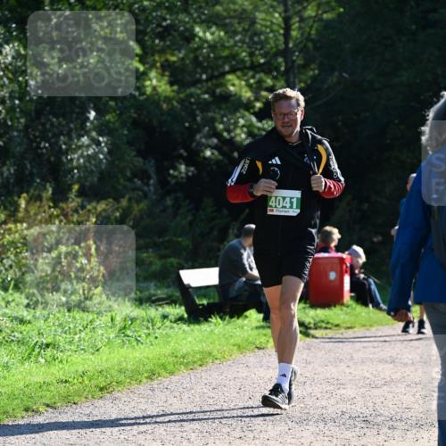 27.09.2026 - 35. Volkslauf durch das schöne Alstertal Dr. Thomas Lammeyer http://msf.ph/oto/10568845 27.09.2026 10:55:03 Laufen 4041 meine-sportfotos.de