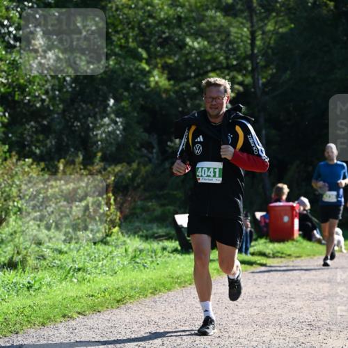 27.09.2026 - 35. Volkslauf durch das schöne Alstertal Dr. Thomas Lammeyer http://msf.ph/oto/10568850 27.09.2026 10:55:04 Laufen 4041 meine-sportfotos.de