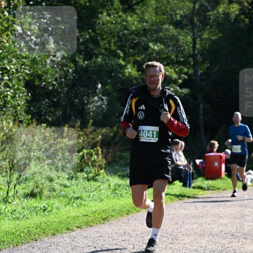 27.09.2026 - 35. Volkslauf durch das schöne Alstertal Dr. Thomas Lammeyer http://msf.ph/oto/10568853 27.09.2026 10:55:04 Laufen 4041, 4236 meine-sportfotos.de