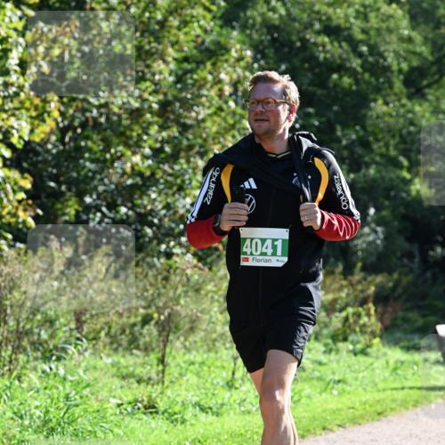 27.09.2026 - 35. Volkslauf durch das schöne Alstertal Dr. Thomas Lammeyer http://msf.ph/oto/10568866 27.09.2026 10:55:06 Laufen 4041 meine-sportfotos.de