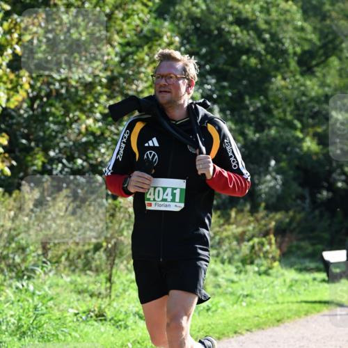 27.09.2026 - 35. Volkslauf durch das schöne Alstertal Dr. Thomas Lammeyer http://msf.ph/oto/10568867 27.09.2026 10:55:06 Laufen 4041 meine-sportfotos.de
